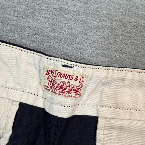 Levi's Pants Men 33x30 Navy Blue Chino Two Horse Label Smart Casual - Picture 3 of 10